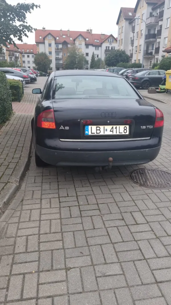 zaparkowany gruchot