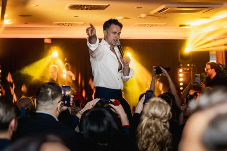 Walentynki w rytmie ponadczasowych przebojów - koncert Macieja Zakościelnego w My Story Hotel Gdynia
