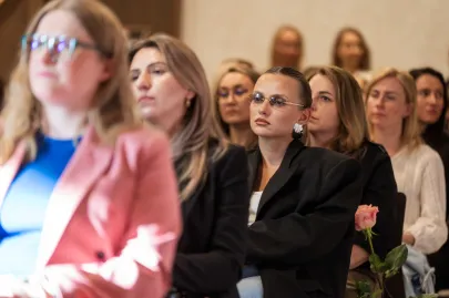 Women Power Beauty & Science