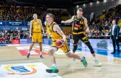 AMW Arka Gdynia - Energa Trefl Sopot 80:77. Ostatni rzut w derbach koszykarzy