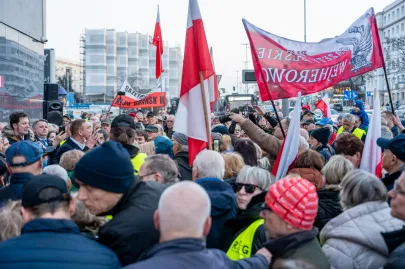 Manifestacja "Solidarni z Bąkiewiczem"