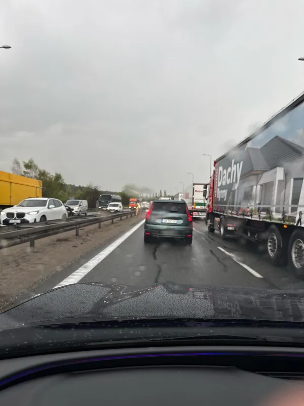Korek na obwodnicy od zjazdu na Straszyn