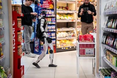 Edward Warchocki w sklepie Merkus