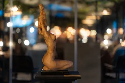 Sztuka wielu twarzy w restauracji TRUE w Gdańsku