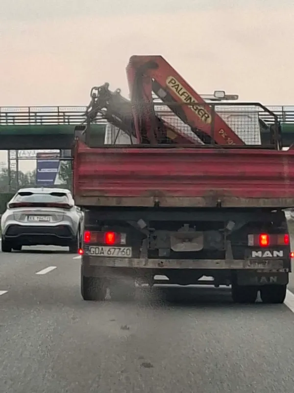 Zwiało big bag na auto osobowe