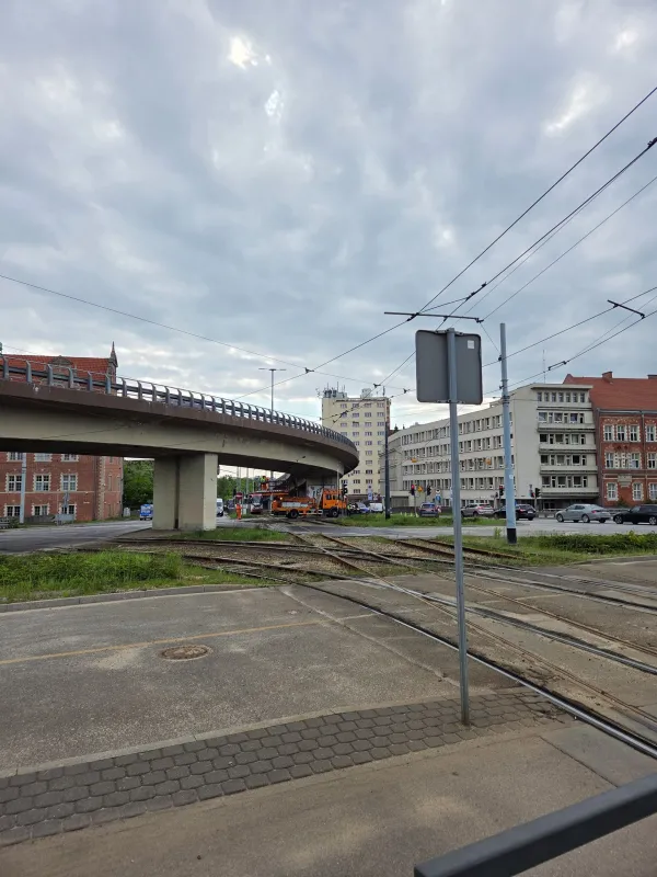 Zerwana trakcja przy Forum