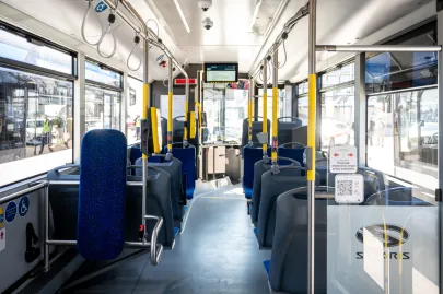 Prezentacja nowych elektrycznych autobusów przegubowych w Gdyni