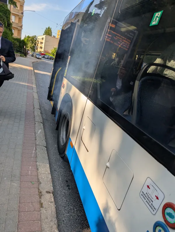 Pali się warszawka