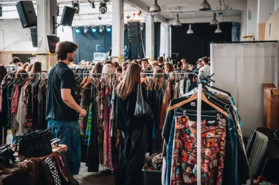 Thrift Up | Wac Toja