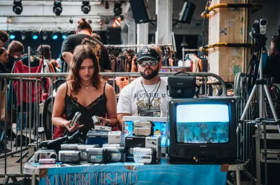 Thrift Up | Wac Toja