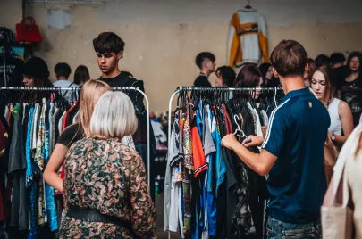 Thrift Up | Wac Toja