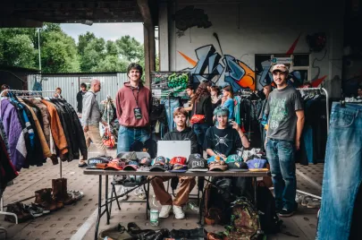 Thrift Up | Wac Toja