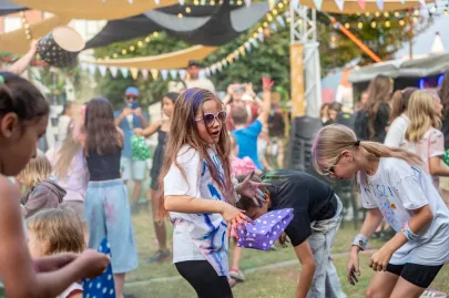Przystanek Przygoda z AmberSky - Festiwal Kolorów HOLI