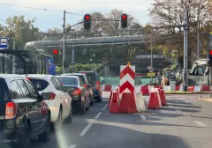 Remont nad torami na Hallera i robią się korki