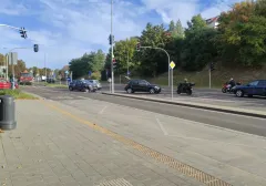 Obuże
Kolizja na ul. Kwiatkowskiego kierunek centrum. Kolizja dwóch pojazdów Gdynia 112 dziękuję