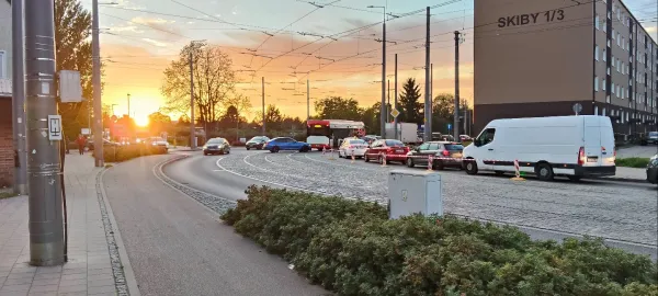 Piękny zachód słońca w korku na Stogach