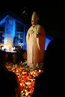 pomnik papieza