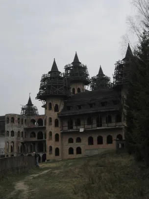 Zamek w Łapalicach