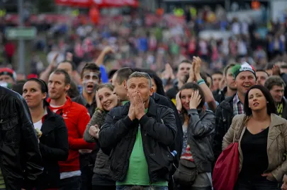 Emocje na twarach kibiców