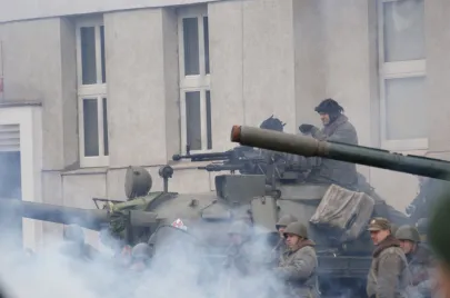 Przed magistratem - pacyfikacja demonstracji
