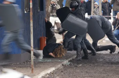 Przed magistratem - pacyfikacja demonstracji