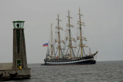 Wejście do portu