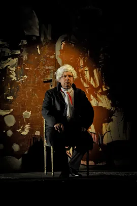 Miejski Teatr Miniatura "Thermidor roku 143"