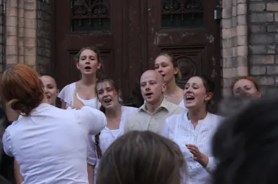 Teatr Snów "Pielgrzymka" (Polska/Gdańsk) - Początek spektaklu przy Bastionie Św. Gertrudy 