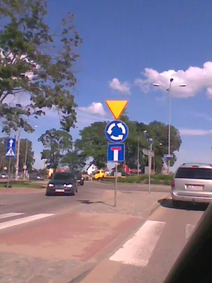 Uważaj, to rondo jest bez wyjazdu!