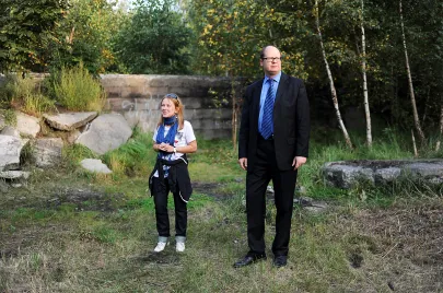 Paweł Adamowicz na szańcu w Nowym Porcie
