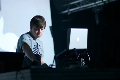 Ital Tek