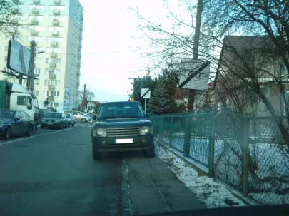 nie ma miejsc parkingowych Przymorze Małe