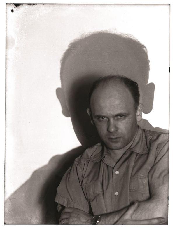 Autoportret Zbigniewa K. Wołyńskiego, lata 50. XX w., skan z negatywu