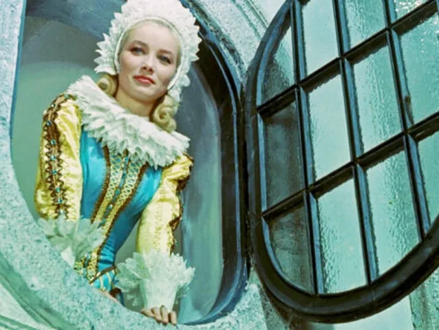 Poruszymy temat „Panienki z okienka”. Najpierw była XIX-wieczna powieść Jadwigi Łuszczewskiej-Deotymy. W 1964 roku powstał na jej podstawie film, opowiadający o związku gdańskiej mieszczanki i polskiego marynarza w siedemnastowiecznym Gdańsku. Główną rolę zagrała wówczas Pola Raksa.