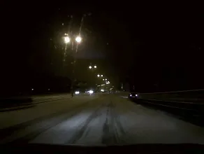 Białe drogi w Gdańsku po opadach śniegu