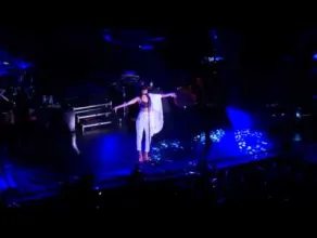 Rihana - Live 777 Tour