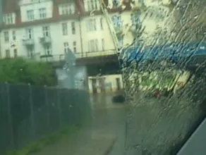 Zalane auta w tunelu w Sopocie