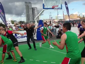 Radni Gdyni zagrali z Meksykanami w koszykówkę