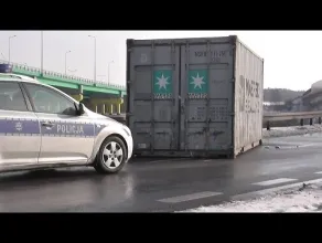 Ciężarówka zgubiła kontener