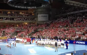 Hymn Polski przed meczem z Niemcami