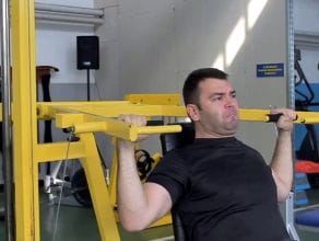 Mistrz Polski w wyciskaniu sztangi niepełnosprawnych - trening