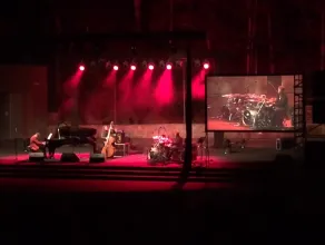 Włodek Pawlik Trio podczas koncertu w Operze Leśnej