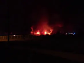Pożar na złomowcu w Chwaszczynie