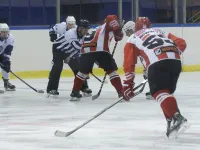 Hokej na lodzie: Stoczniowiec - Cracovia w Hali Olivia