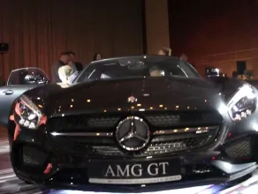 Mercedes AMG GT. Porsche musi się bać?