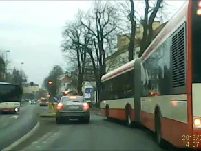 Przepychanka z autobusem