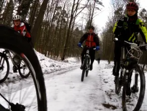 Zimowy wypad rowerowy przez lasy trójmiejskie