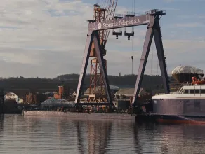 Suwnica bramowa już w Remontowa Shipbuilding