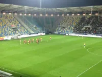 Marcin Warcholak blisko gola w meczu z Miedzią Legnica 