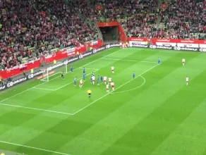 Ostatnie akcje meczu i reakcja publiczności na remis Polski z Grecją 0:0
